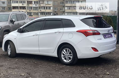 Универсал Hyundai i30 2016 в Киеве