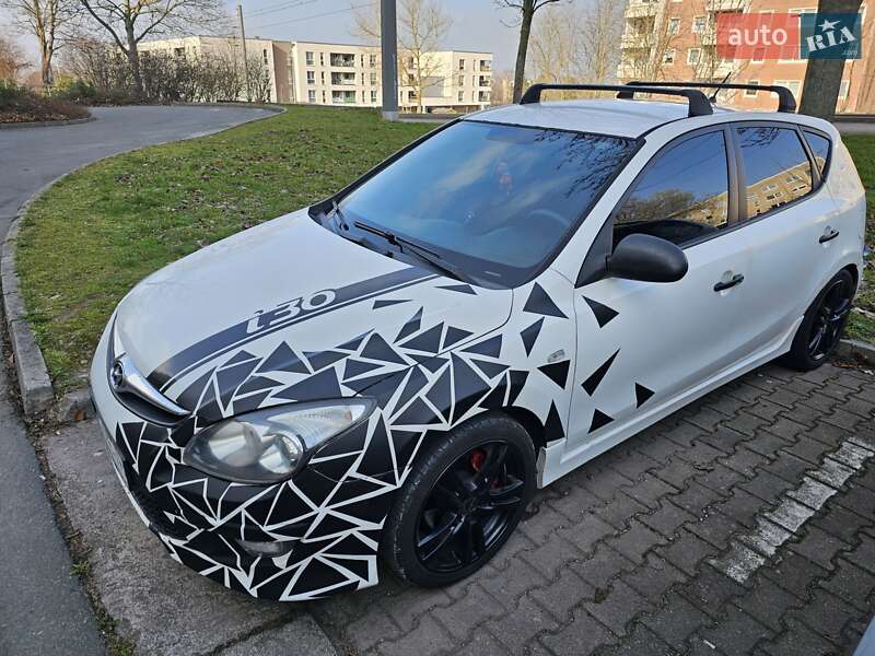 Хэтчбек Hyundai i30 2011 в Виннице