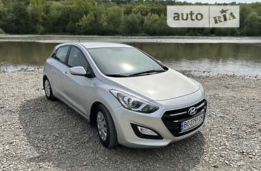 Хетчбек Hyundai i30 2016 в Чернівцях