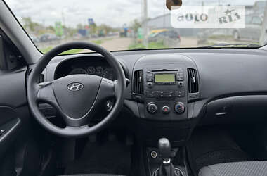 Универсал Hyundai i30 2012 в Ровно