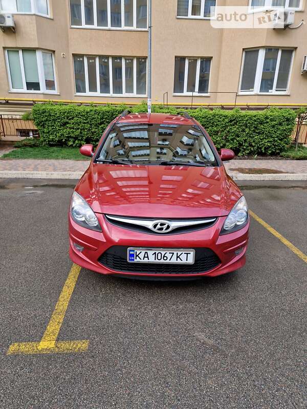 Універсал Hyundai i30 2012 в Києві