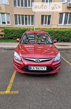 Универсал Hyundai i30 2012 в Киеве