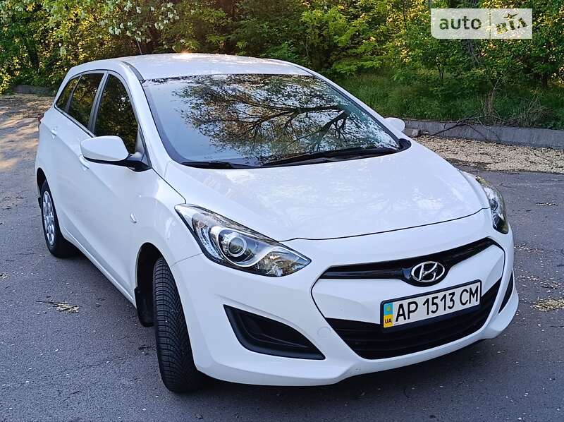 Універсал Hyundai i30 2013 в Запоріжжі