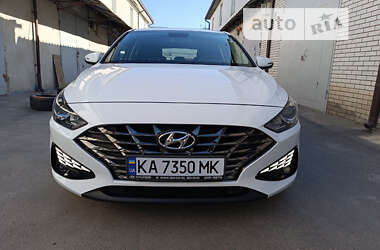 Хэтчбек Hyundai i30 2020 в Киеве