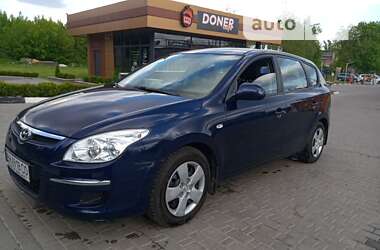 Универсал Hyundai i30 2008 в Сумах