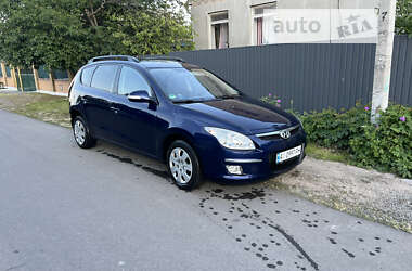 Универсал Hyundai i30 2008 в Одессе