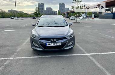 Универсал Hyundai i30 2013 в Киеве