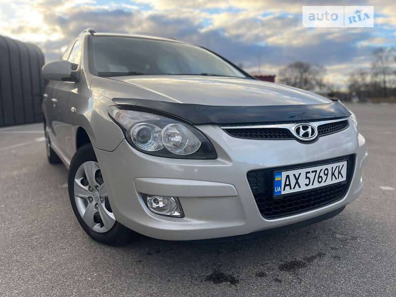 Універсал Hyundai i30 2011 в Києві