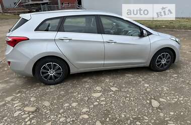 Универсал Hyundai i30 2013 в Калуше