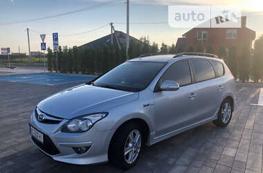 Універсал Hyundai i30 2010 в Луцьку