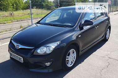 Хетчбек Hyundai i30 2010 в Києві