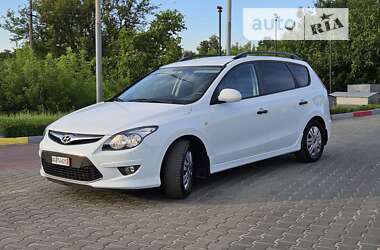 Универсал Hyundai i30 2012 в Луцке