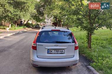 Універсал Hyundai i30 2008 в Рівному