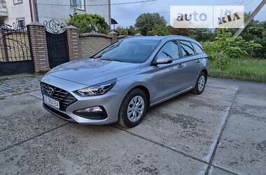 Универсал Hyundai i30 2021 в Черновцах