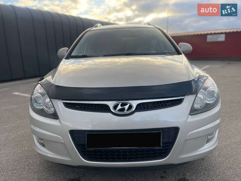 Универсал Hyundai i30 2011 в Киеве