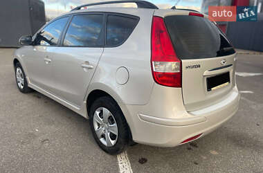 Универсал Hyundai i30 2011 в 