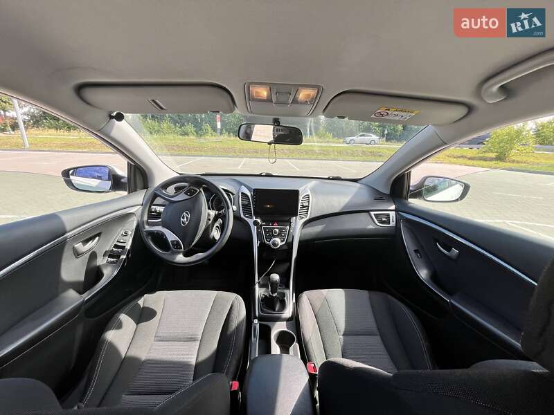 Хэтчбек Hyundai i30 2014 в Киеве