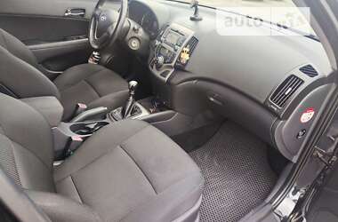 Хэтчбек Hyundai i30 2009 в Киеве