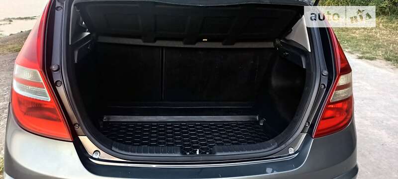 Хетчбек Hyundai i30 2010 в Українці