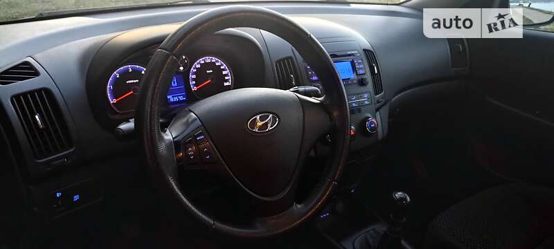 Хетчбек Hyundai i30 2010 в Українці