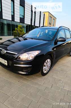 Универсал Hyundai i30 2009 в Хмельницком