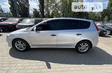 Универсал Hyundai i30 2010 в Николаеве