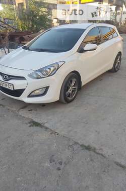 Универсал Hyundai i30 2014 в Броварах