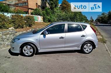 Хэтчбек Hyundai i30 2011 в Днепре