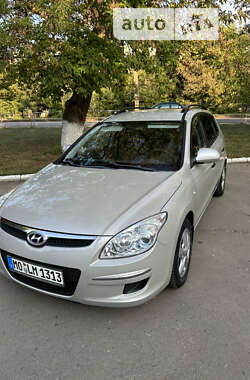 Универсал Hyundai i30 2008 в Червонограде