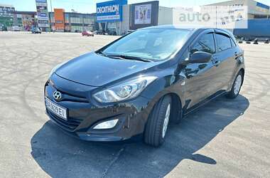 Хэтчбек Hyundai i30 2013 в Киеве