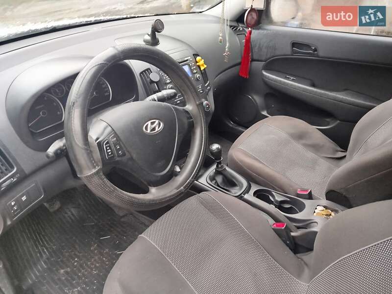 Хетчбек Hyundai i30 2010 в Тернополі