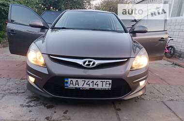 Хэтчбек Hyundai i30 2011 в Киеве