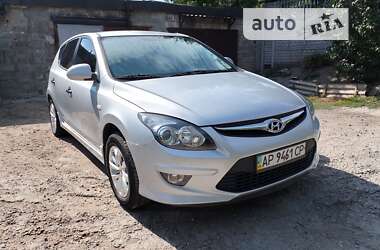 Хэтчбек Hyundai i30 2010 в Запорожье