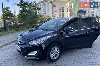 Универсал Hyundai i30 2015 в Ивано-Франковске