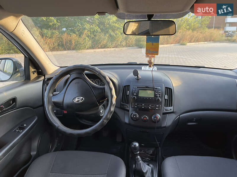 Хэтчбек Hyundai i30 2009 в Полтаве