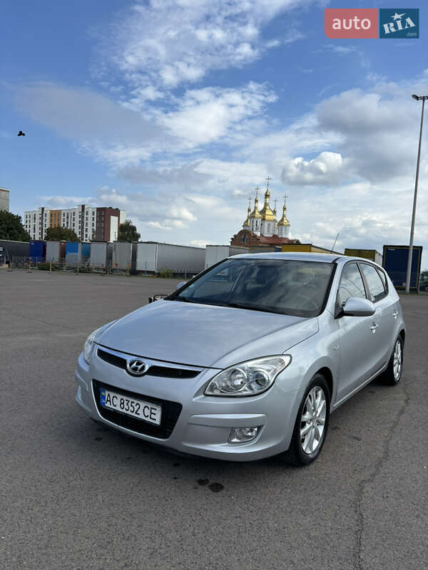 Хэтчбек Hyundai i30 2008 в Ковеле фото 9 Хэтчбек Hyundai i30 2008 в Ковеле