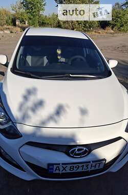 Хэтчбек Hyundai i30 2014 в Изюме