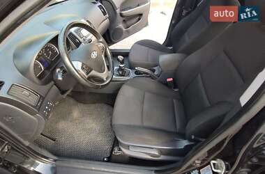 Хэтчбек Hyundai i30 2010 в 