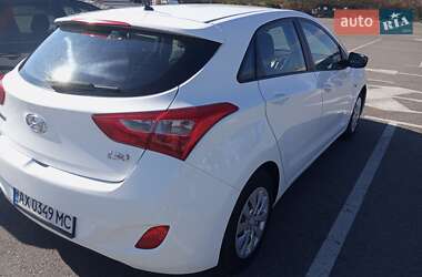 Хэтчбек Hyundai i30 2016 в Киеве