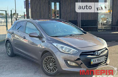 Хэтчбек Hyundai i30 2013 в Харькове