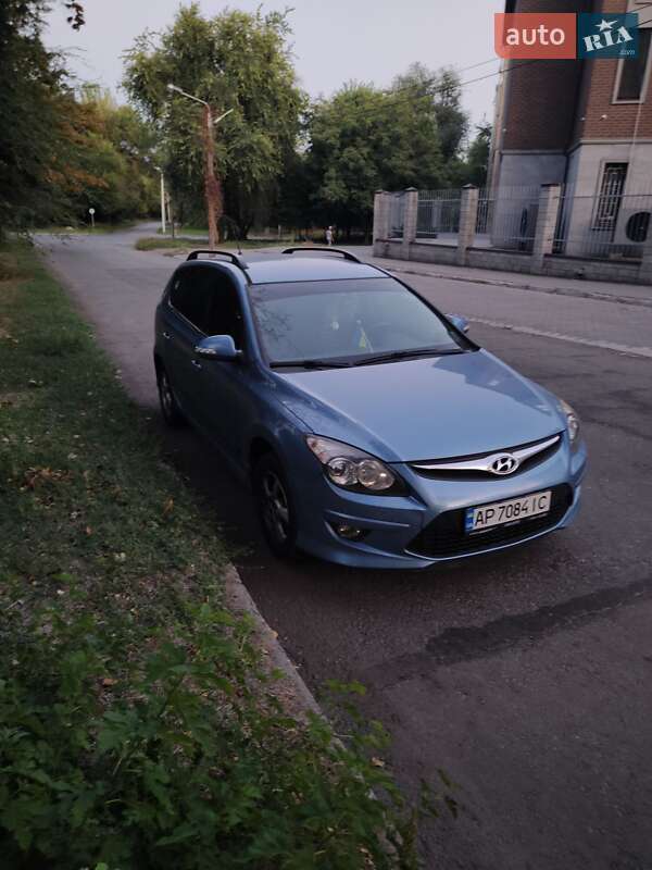 Универсал Hyundai i30 2011 в Запорожье фото 2 Универсал Hyundai i30 2011 в Запорожье