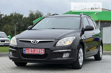 Універсал Hyundai i30 2008 в Радивиліві