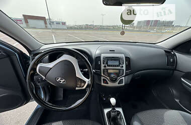 Хэтчбек Hyundai i30 2008 в 