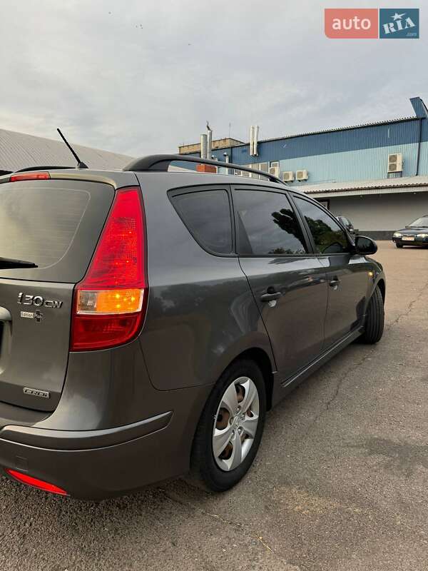 Универсал Hyundai i30 2011 в Бердичеве
