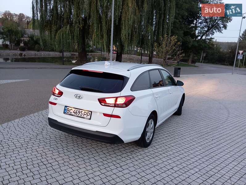 Универсал Hyundai i30 2022 в Львове фото 5 Универсал Hyundai i30 2022 в Львове