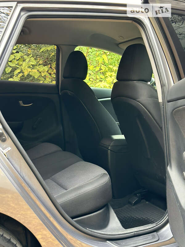 Універсал Hyundai i30 2014 в Снятині