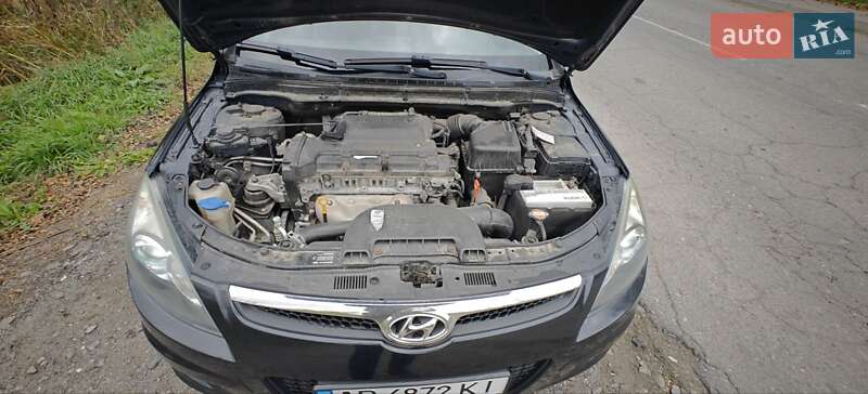 Хэтчбек Hyundai i30 2009 в Хмельнике фото 7 Хэтчбек Hyundai i30 2009 в Хмельнике