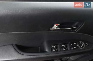 Хэтчбек Hyundai i30 2009 в 