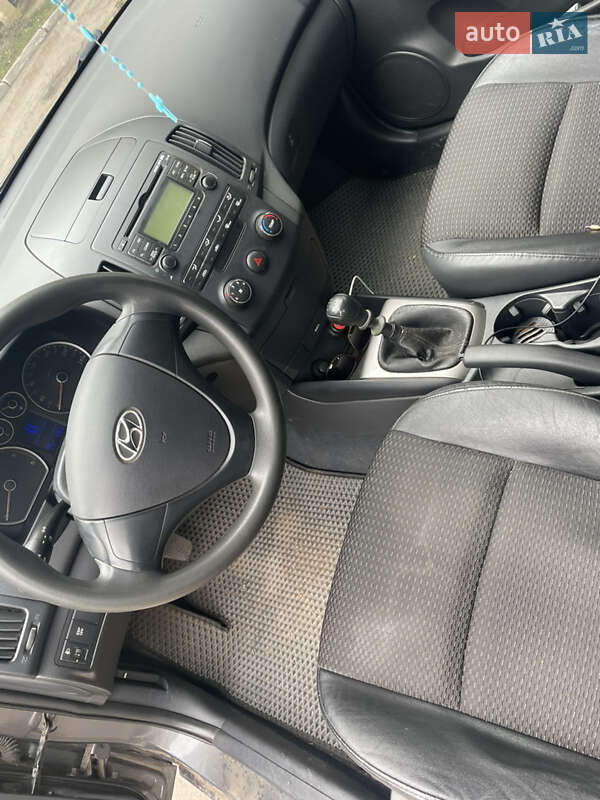 Хетчбек Hyundai i30 2007 в Малій Висці