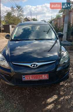 Универсал Hyundai i30 2010 в Баштанке